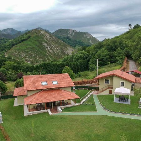 El Campo Mateo Apartamentos Onís Εξωτερικό φωτογραφία